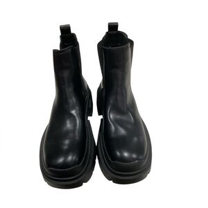 Black Platform Chelsea Boots Lug Sole Ankle Booties Size 40 US 9  womens